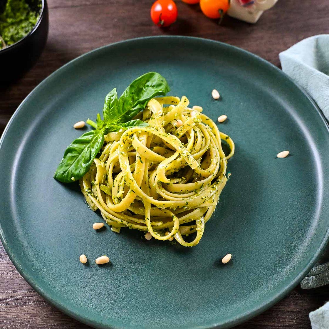 Pasta al Pesto (20-Minute Vegan Recipe)