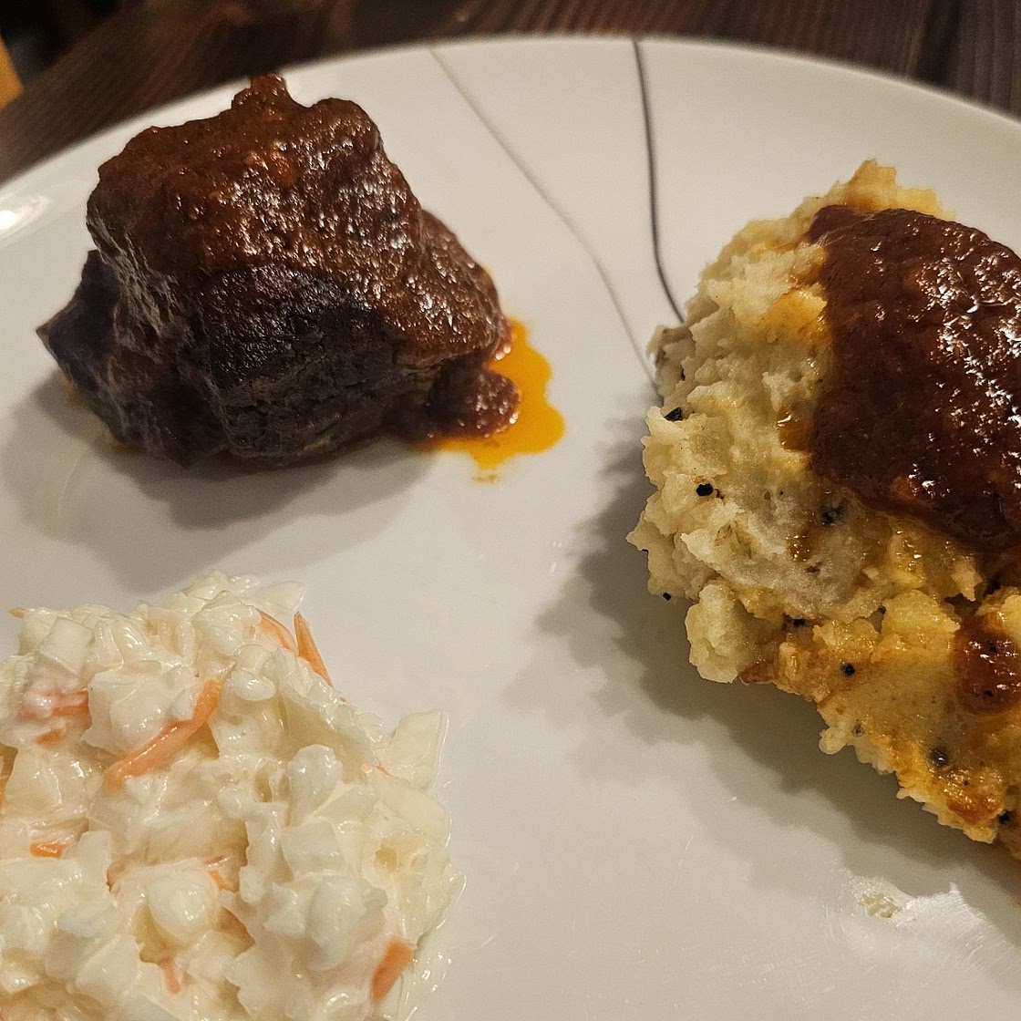 Slow cooked Beef Ribs with barbecue sauce (beef short ribs)