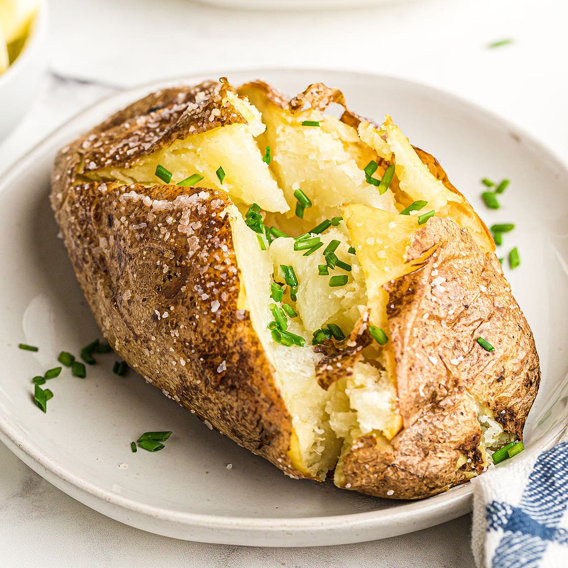 Easy Air Fryer Baked Potatoes