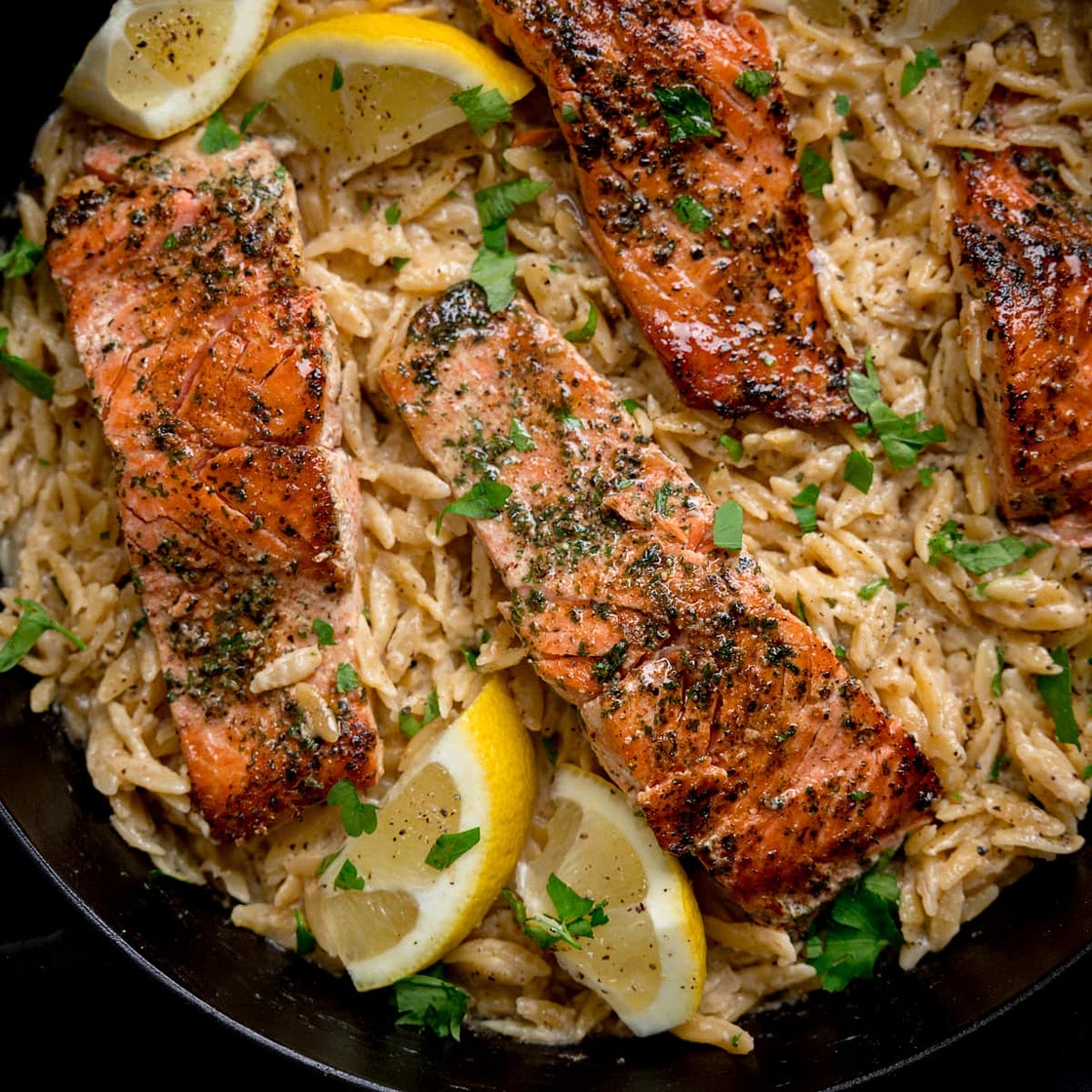 🐟 Pan-Fried Salmon with Creamy Lemon Orzo