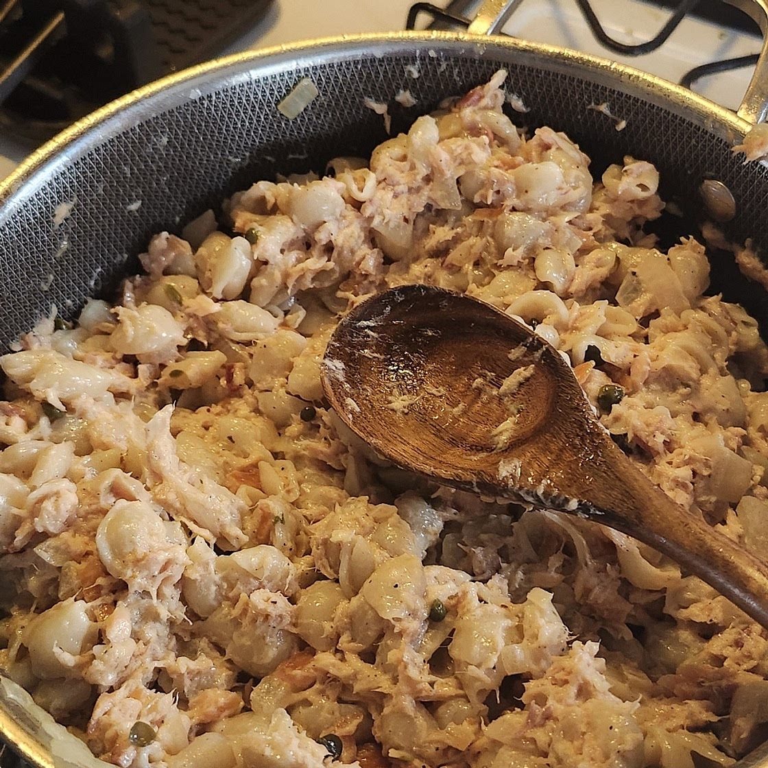 SMOKED SALMON TAGLIATELLE