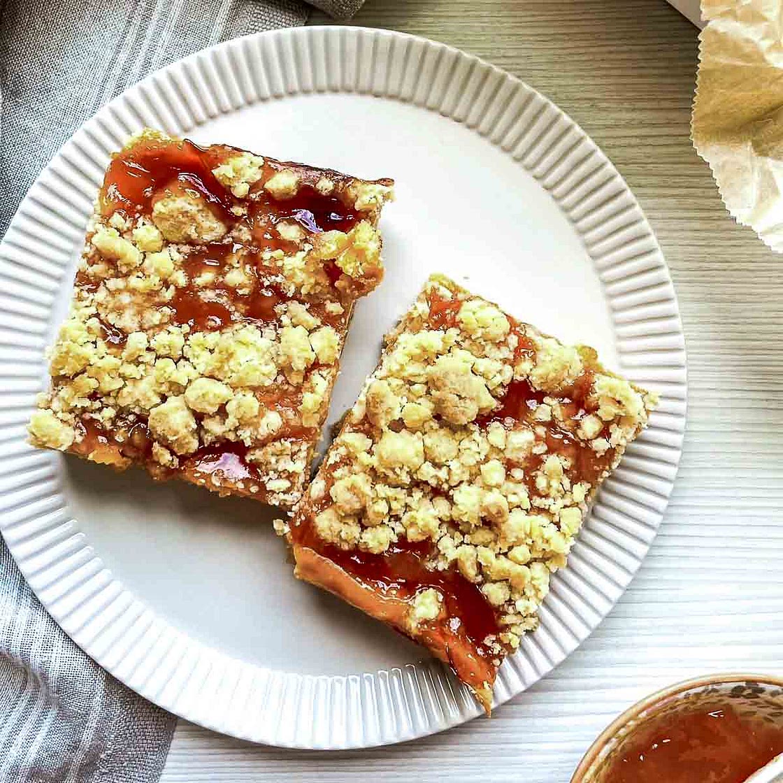Peaches and Cream Crumble Bars