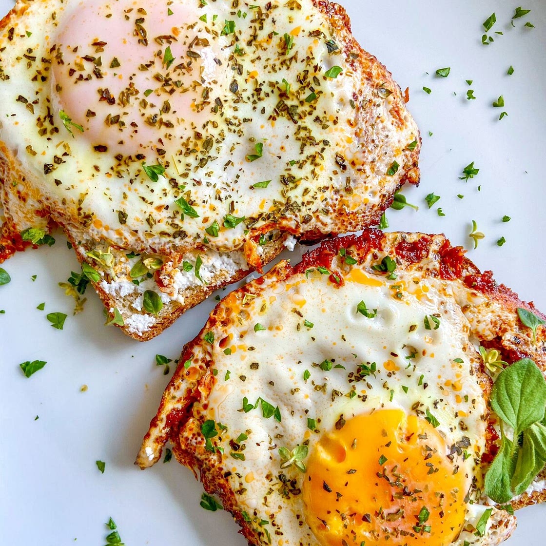 Sun Dried Tomato Pesto Eggs