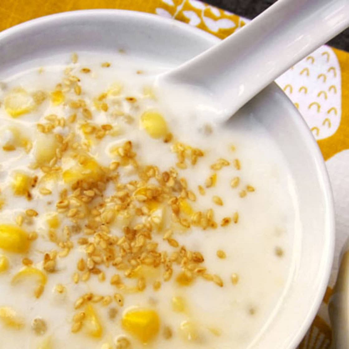 Che Bap (Vietnamese Sweet Corn Pudding)