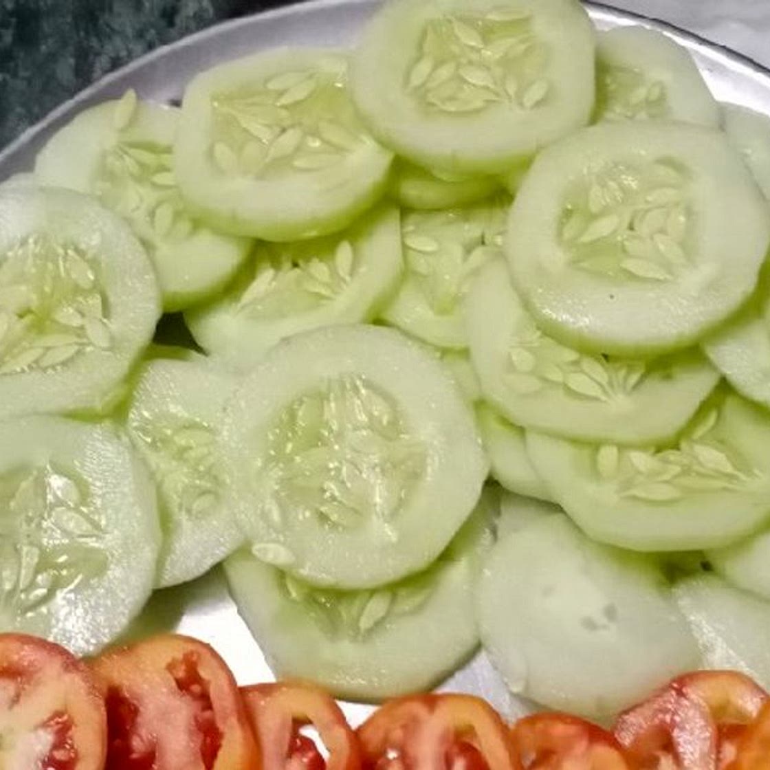 ककड़ी टमाटर सलाद (kakdi tamatar salad recipe in Hindi)