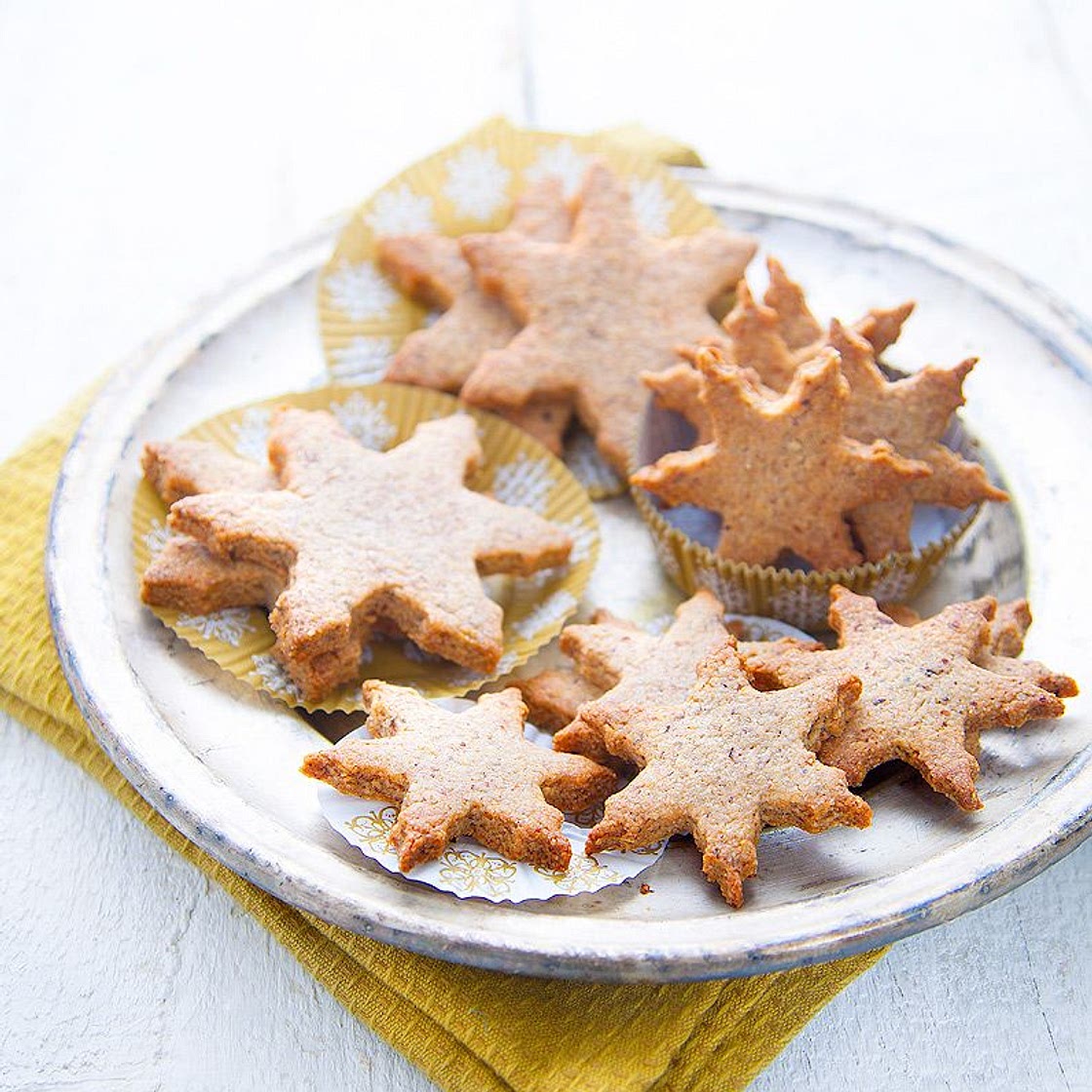 Biscuits de Noël végétariens aux noisettes