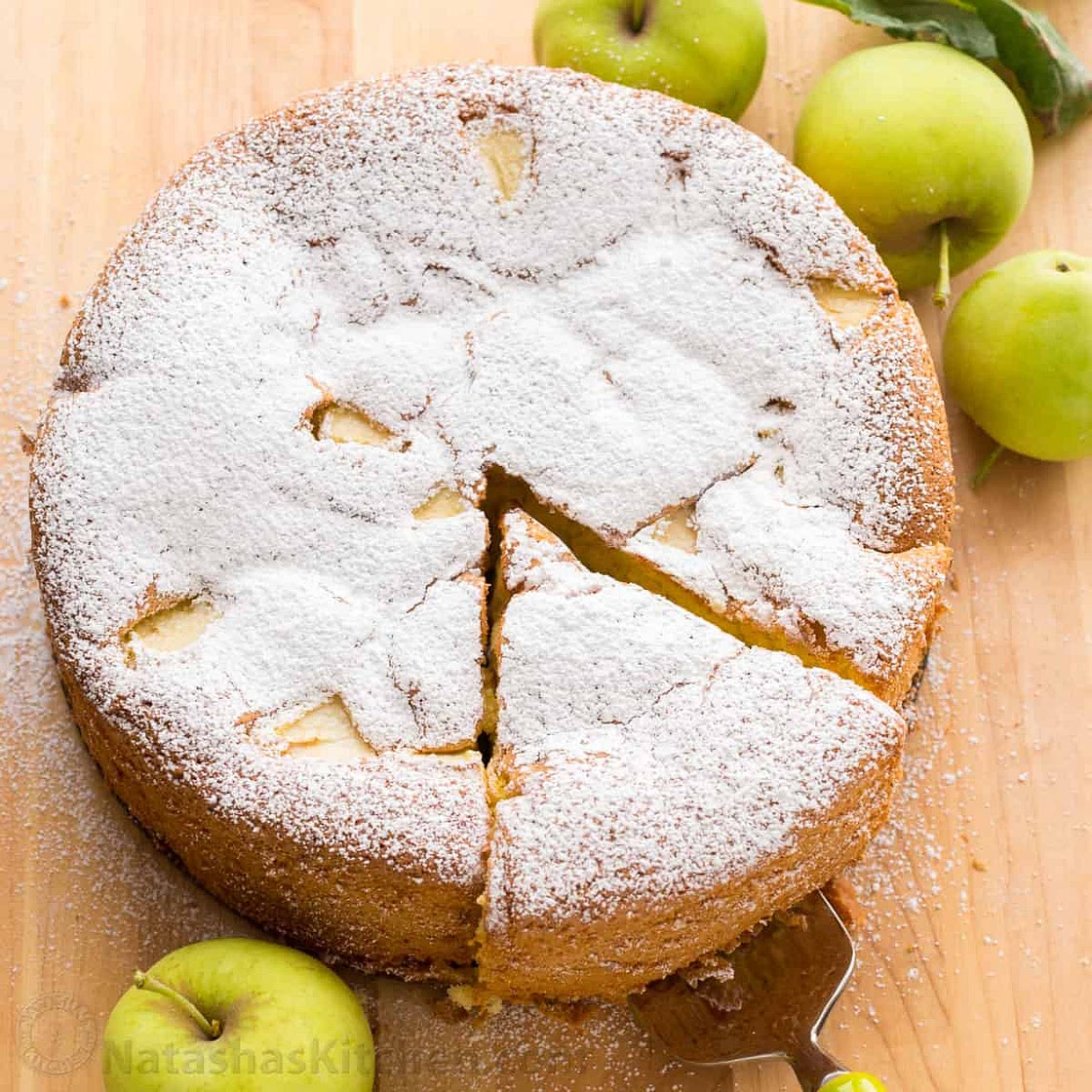 Apple Cake Sharlotka (VIDEO)