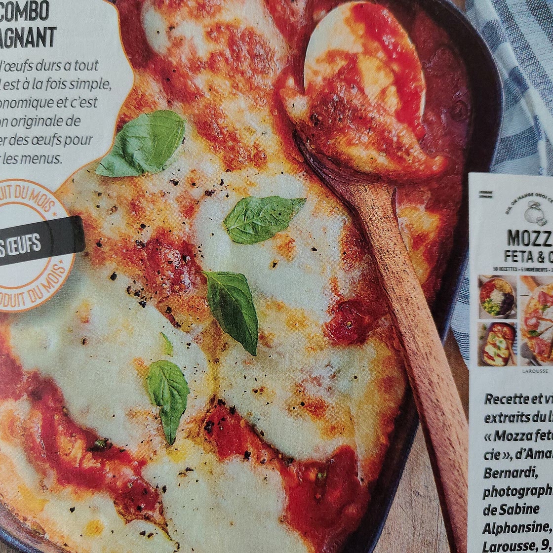 Gratin d'oeufs durs à la mozzarella et coulis de tomates