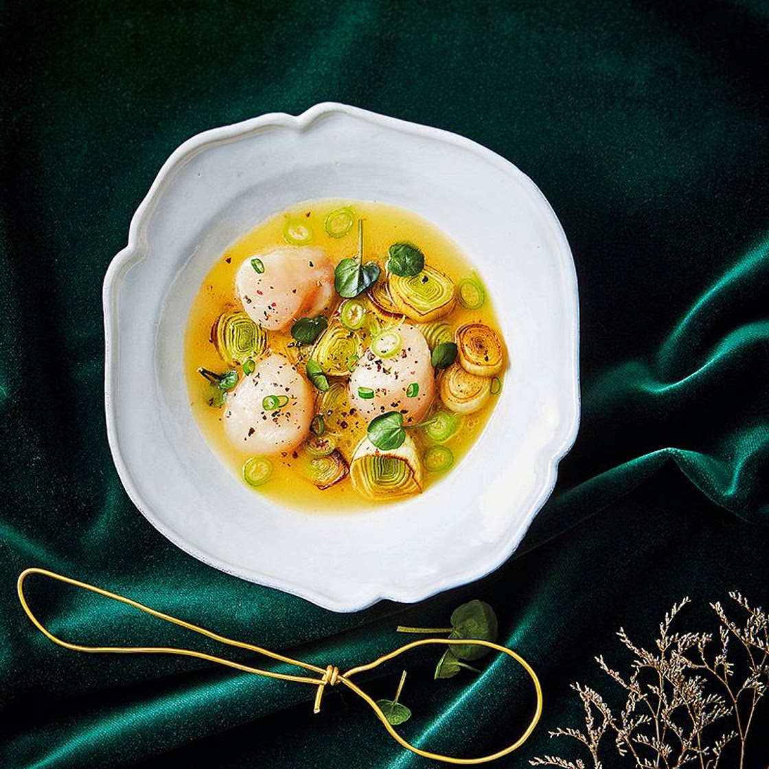 Nage de saint-jacques à la citronnelle