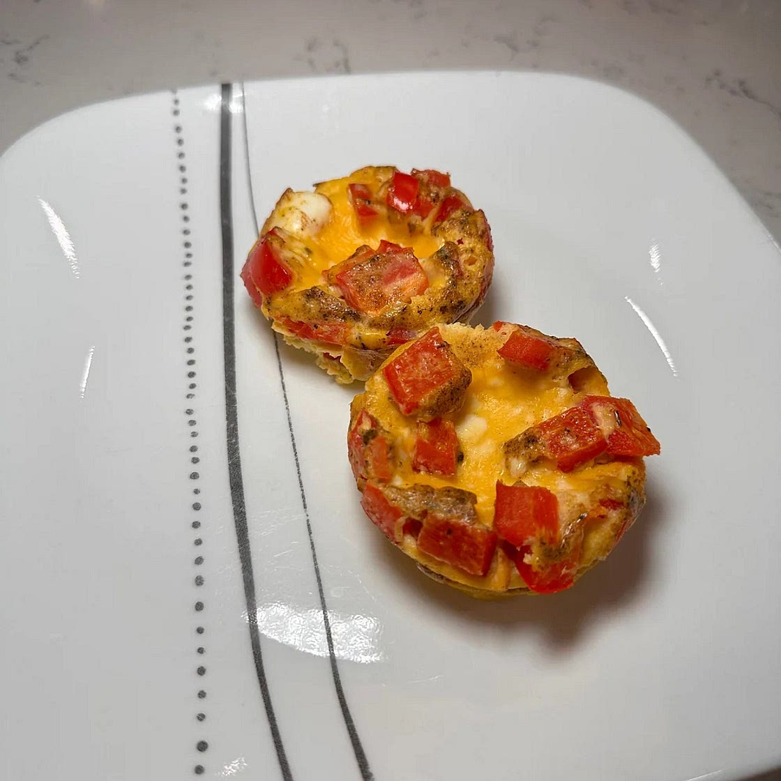 High-Protein Egg Bites with Bell Pepper & Pluck Seasoning