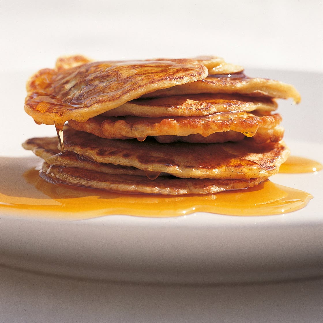 Canadian Buttermilk Pancakes with Maple Syrup