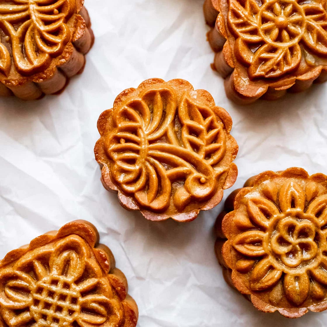 Traditional Mooncake Recipe (with and without salted eggs)