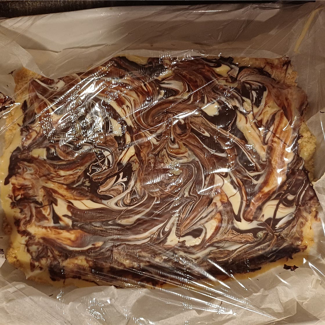 Chocolate caramel shortbread