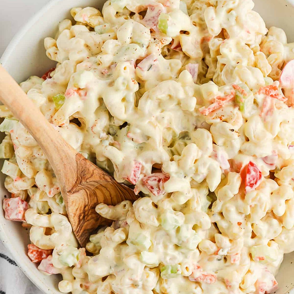 Classic Creamy Macaroni Salad