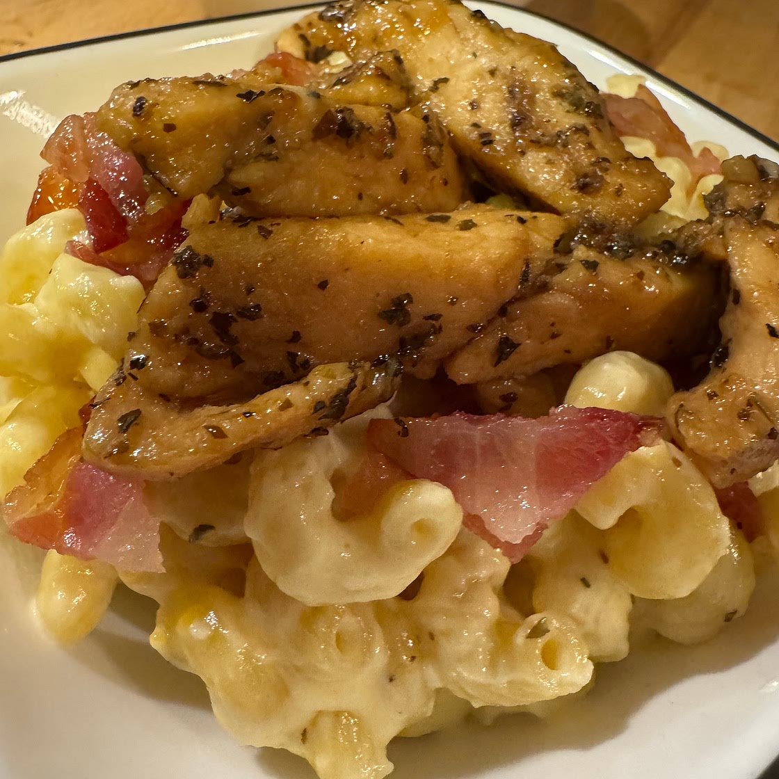 Sweet and Spicy Honey Pepper Chicken with Creamy Macaroni Cheese