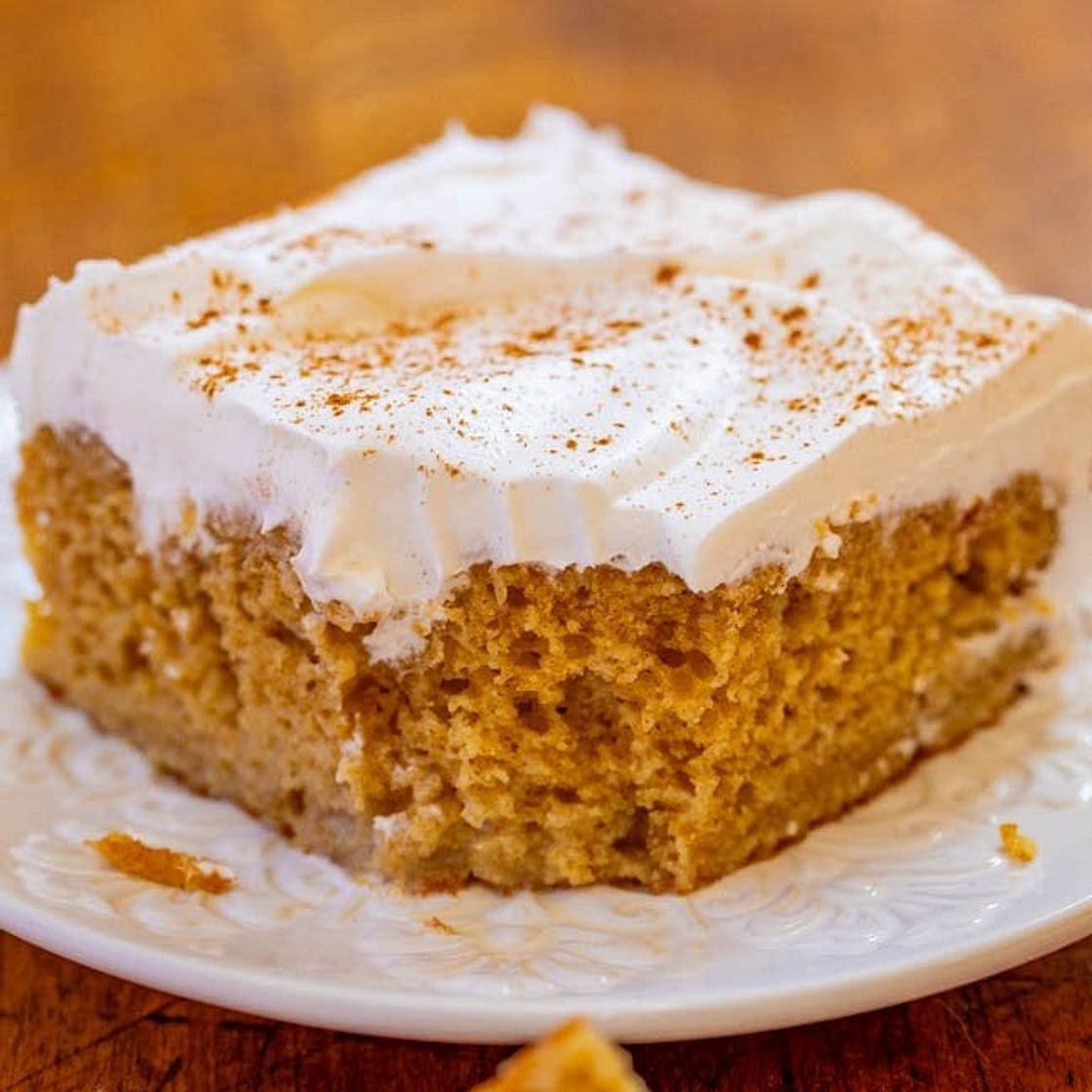Snickerdoodle Poke Cake