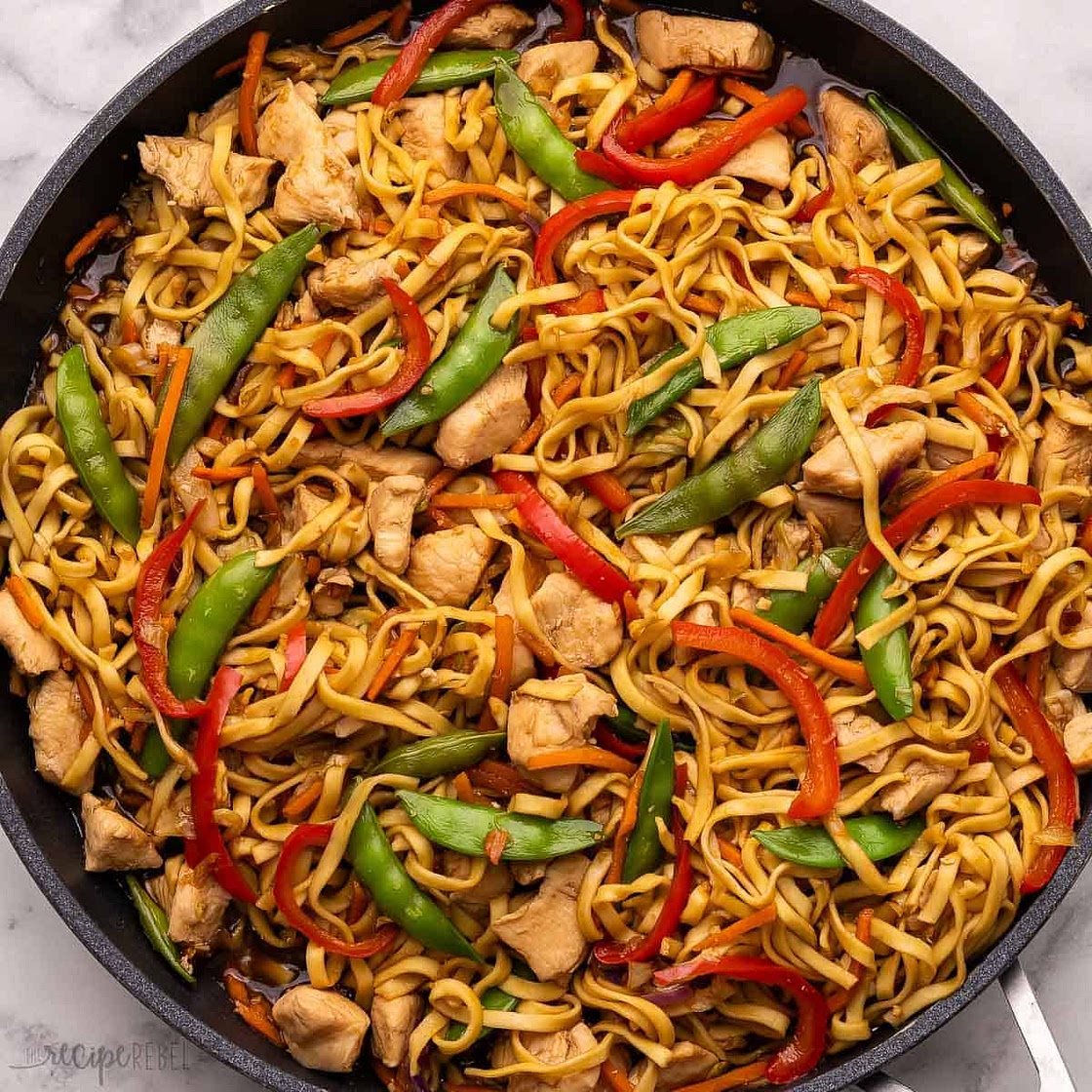 One Pot Chicken Chow Mein