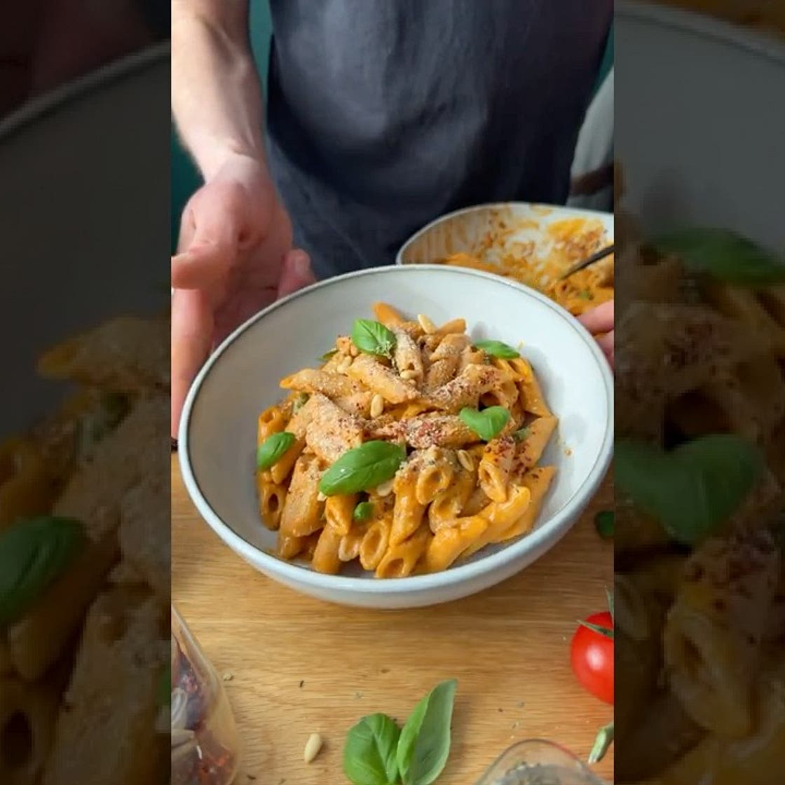 Nudeln in cremiger Paprikasauce