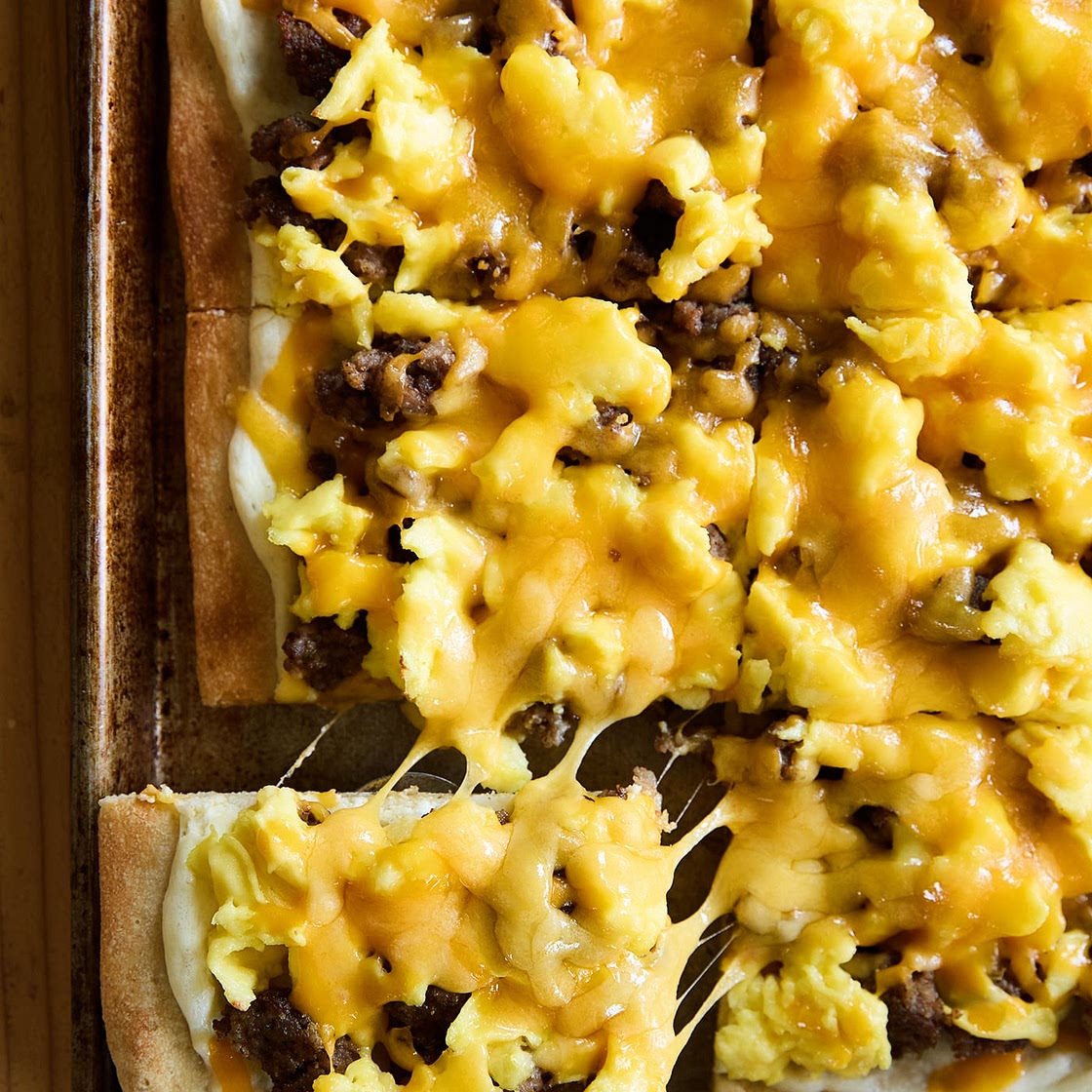 Easy Breakfast Pizza