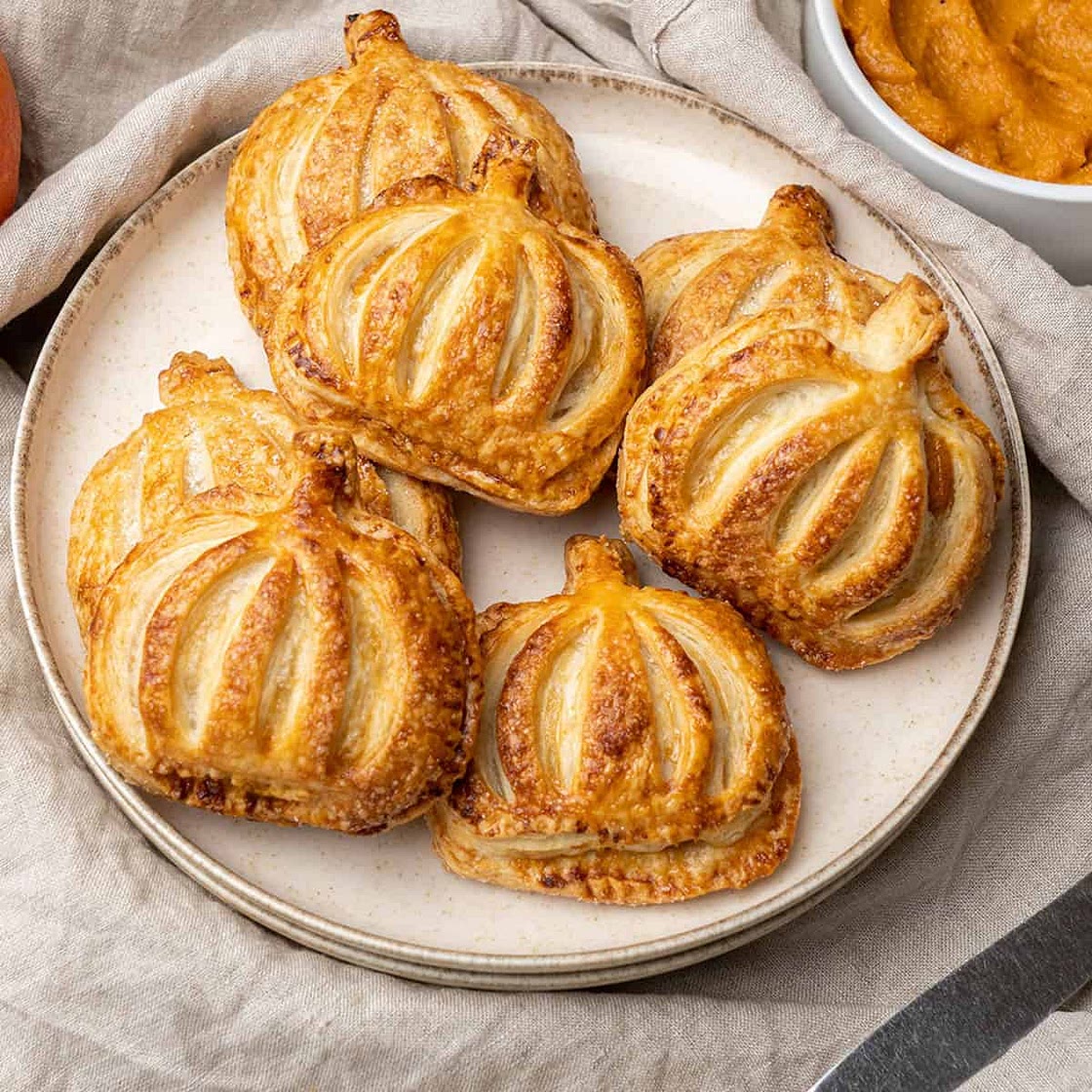 Pumpkin Hand Pies (VIDEO)