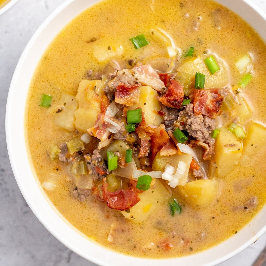 Slow Cooker Creamy Potato Bacon Soup