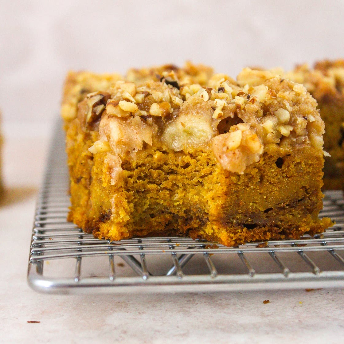 Apple Pumpkin Crumble Cake