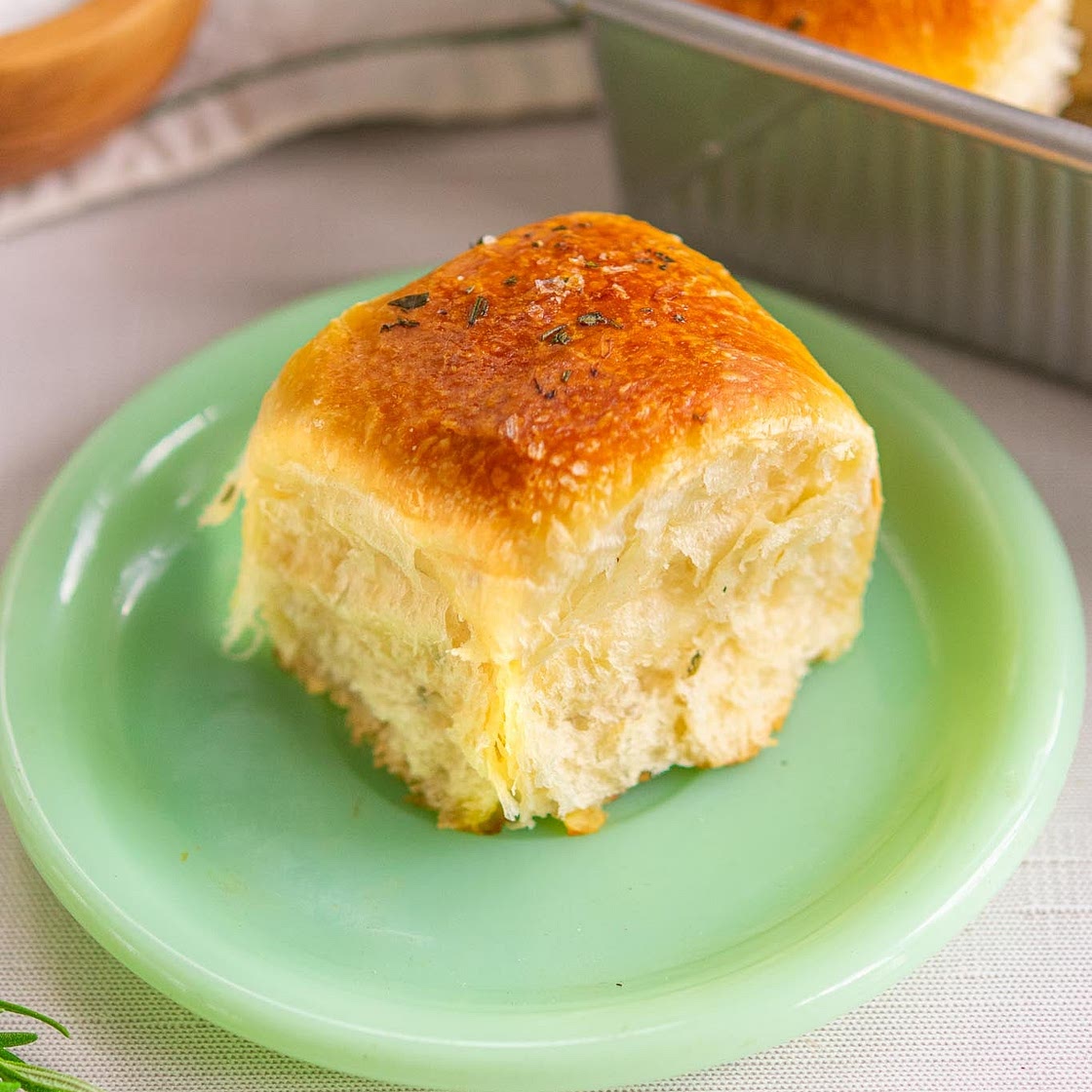Sourdough Dinner Rolls with Rosemary