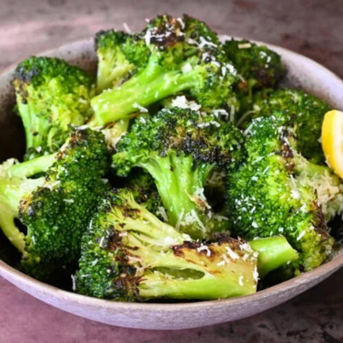 Garlicky Roasted Broccoli