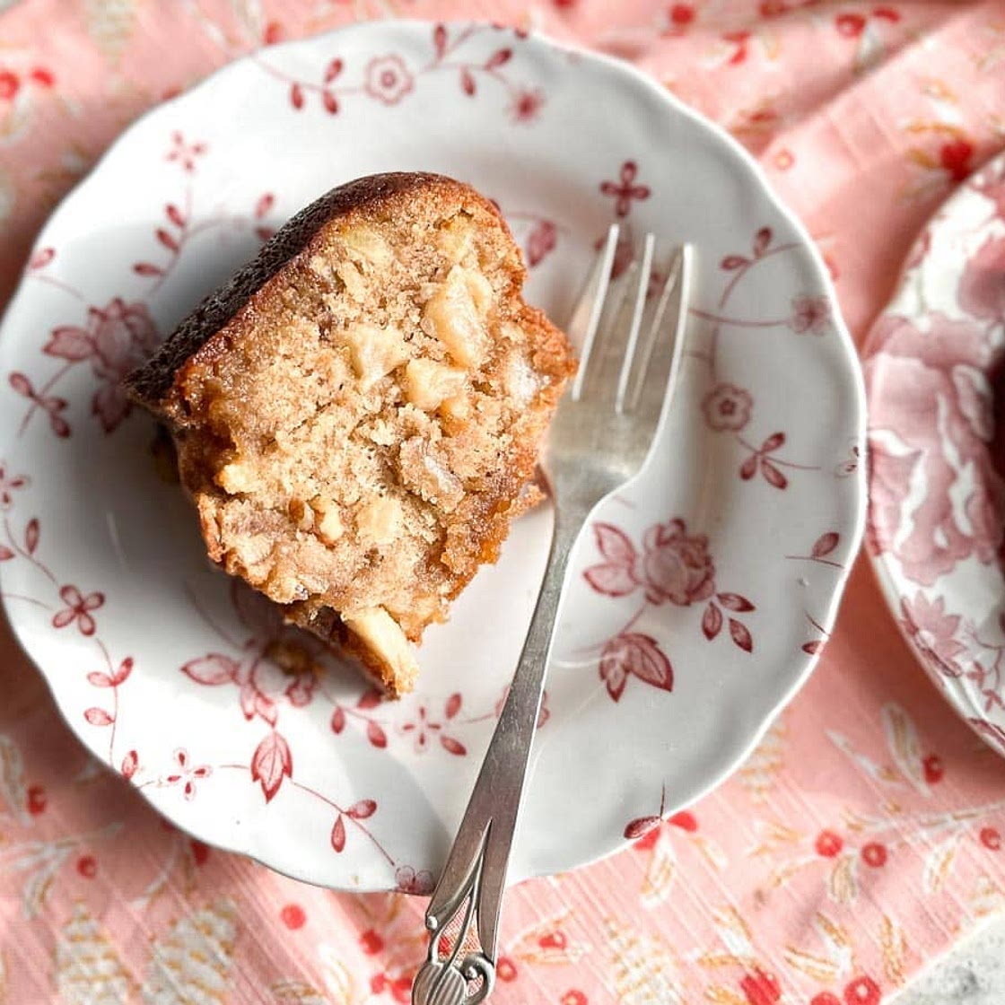Low FODMAP Apple Nut Bundt Cake