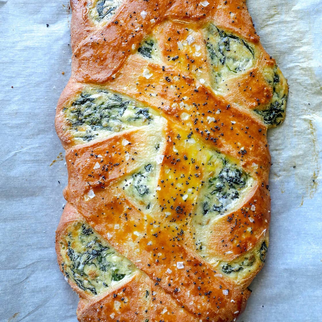 Keto Calzone with Spinach and Cheese
