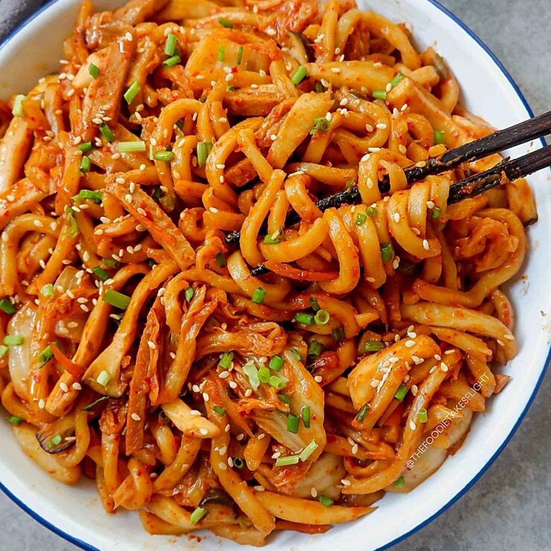 Kimchi Udon Noodle Stir-Fry
