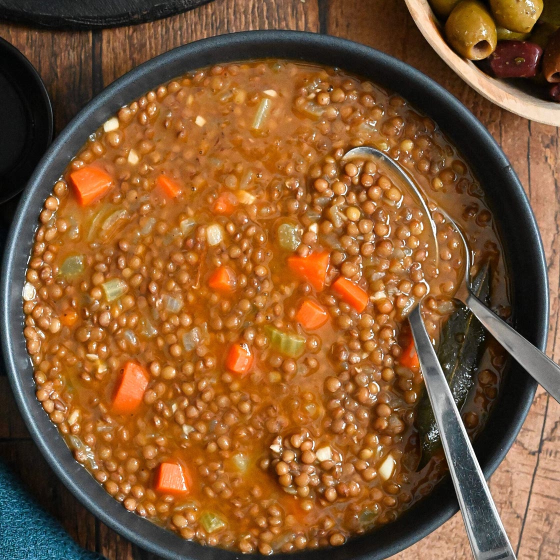 Fakes (Greek lentil soup recipe)