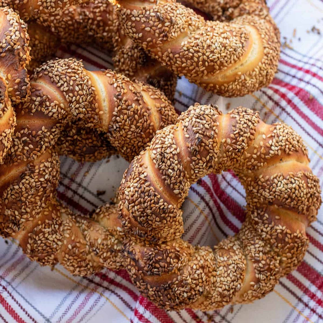 Simit (Turkish Sesame Bagel)