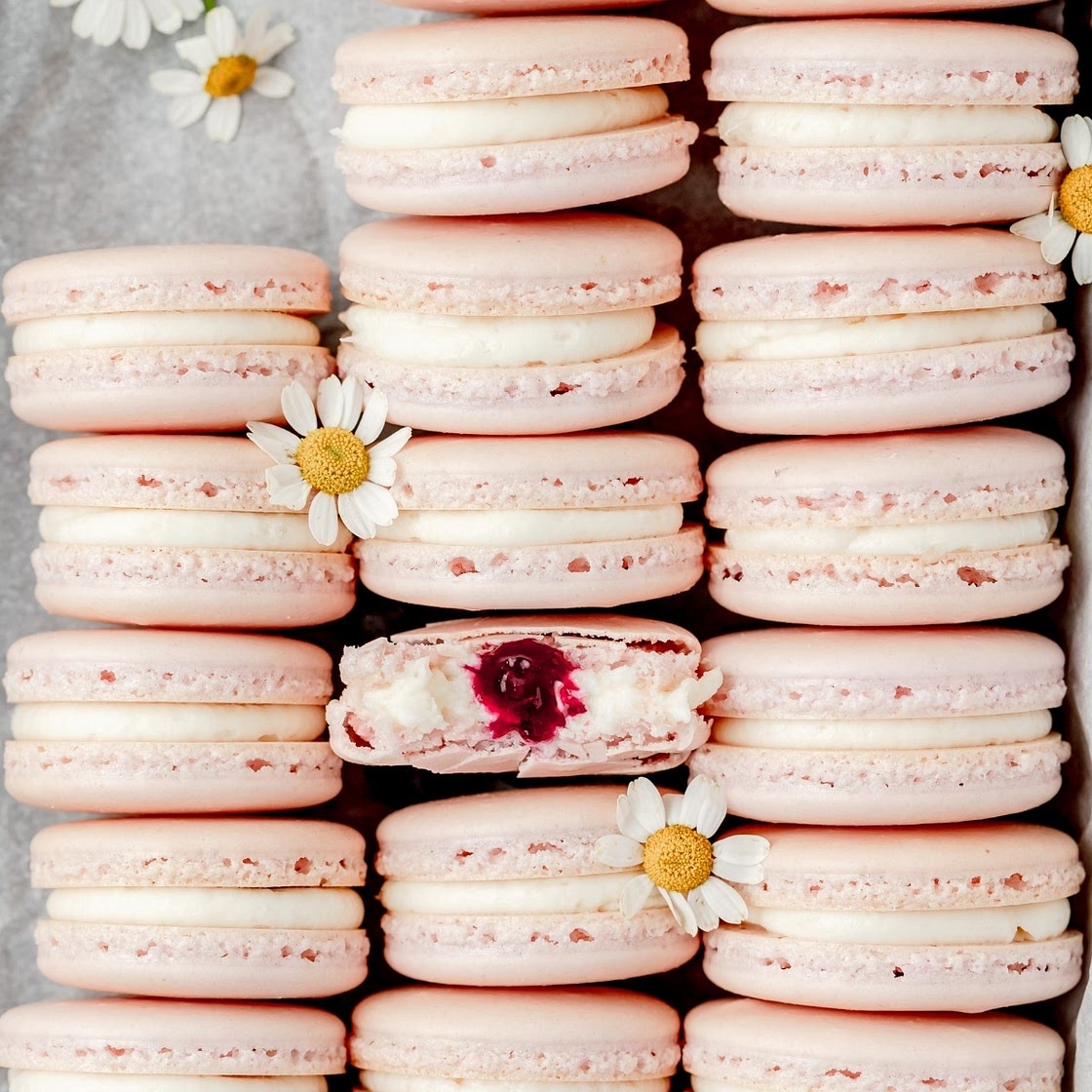Blueberry Mascarpone Macarons