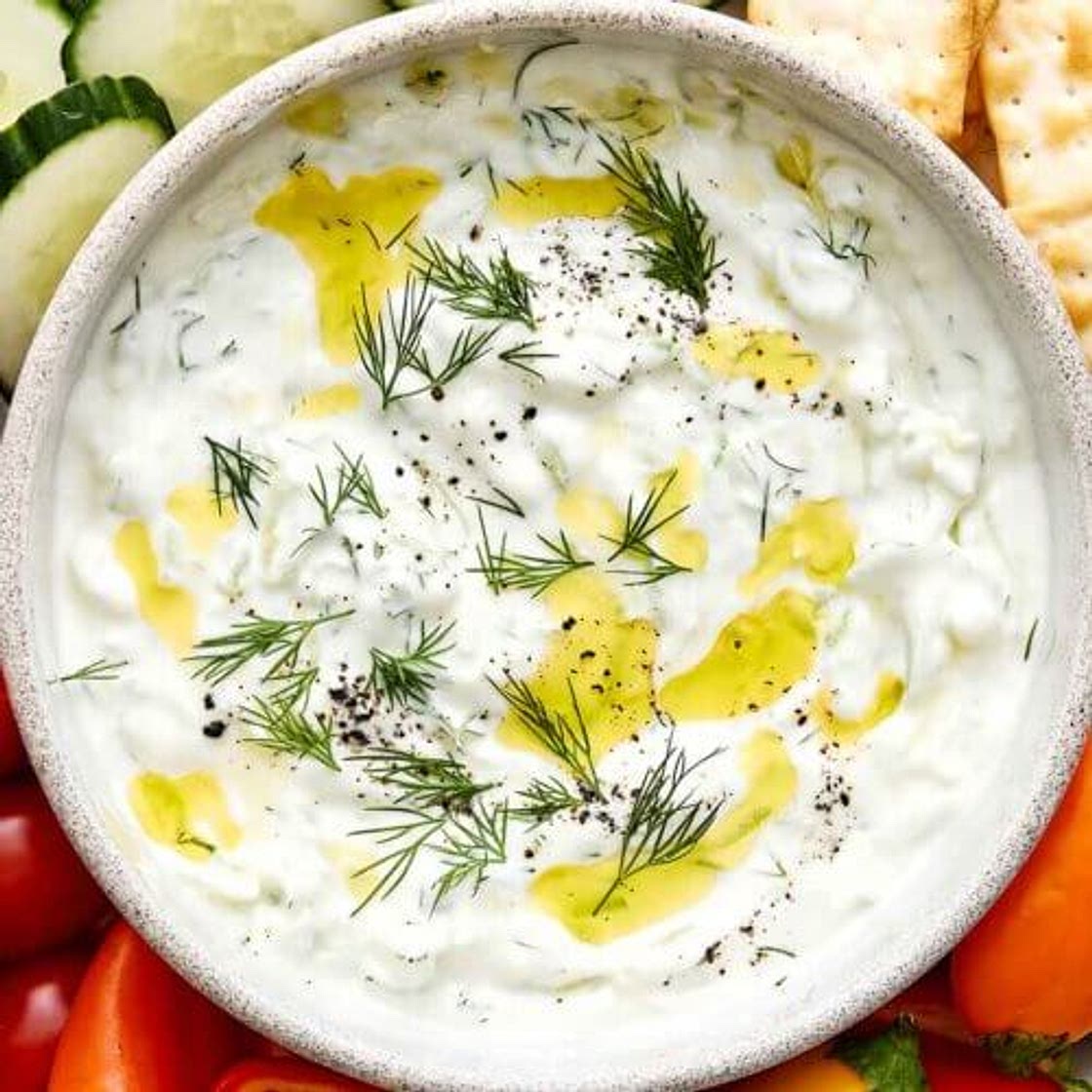 Best Tzatziki (Easy & Authentic)