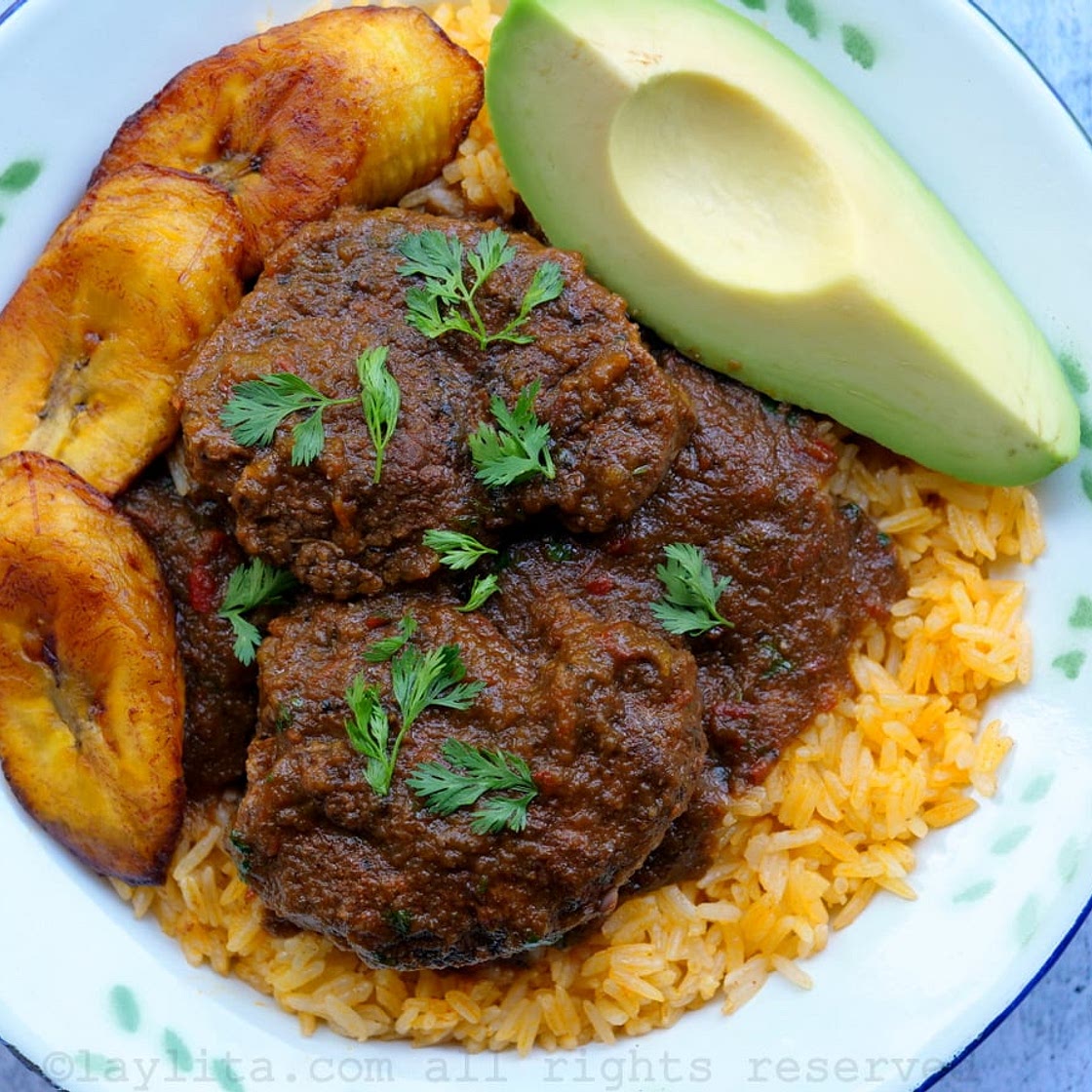 Beef stew in tamarind sauce {Seco de carne con tamarindo}