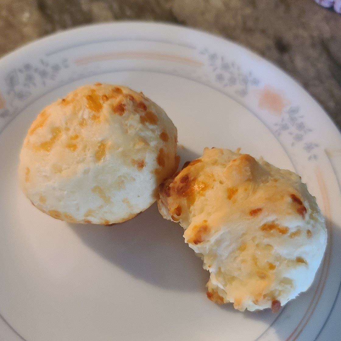 Authentic Brazilian Cheese Bread (Pão de Queijo)