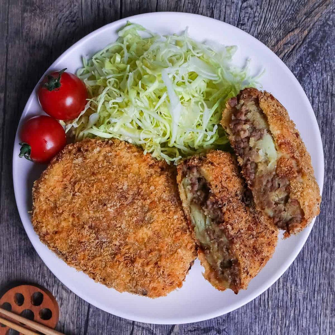 Korokke (Japanese Meat and Potato Croquette)