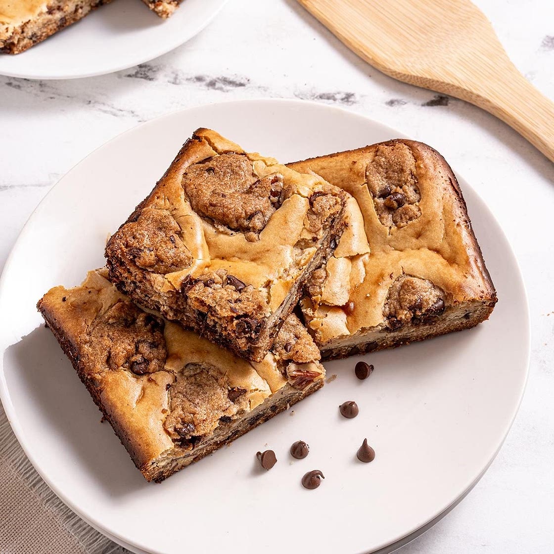 Chocolate Chip Cheesecake Bars