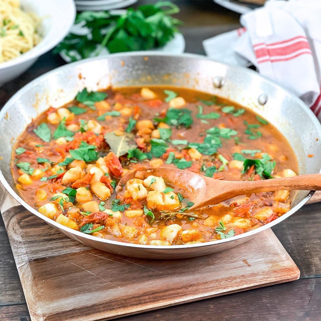 Tomato-Braised Bay Scallops from Frozen