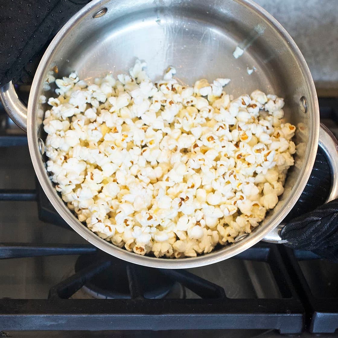 How To Cook Popcorn On The Stove