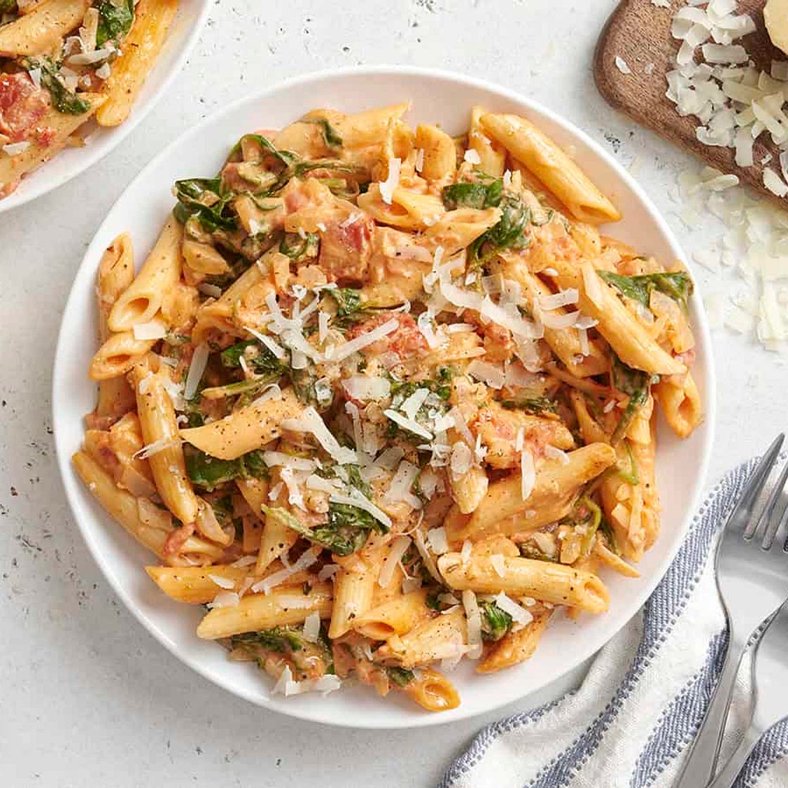 Creamy Tomato and Spinach Pasta