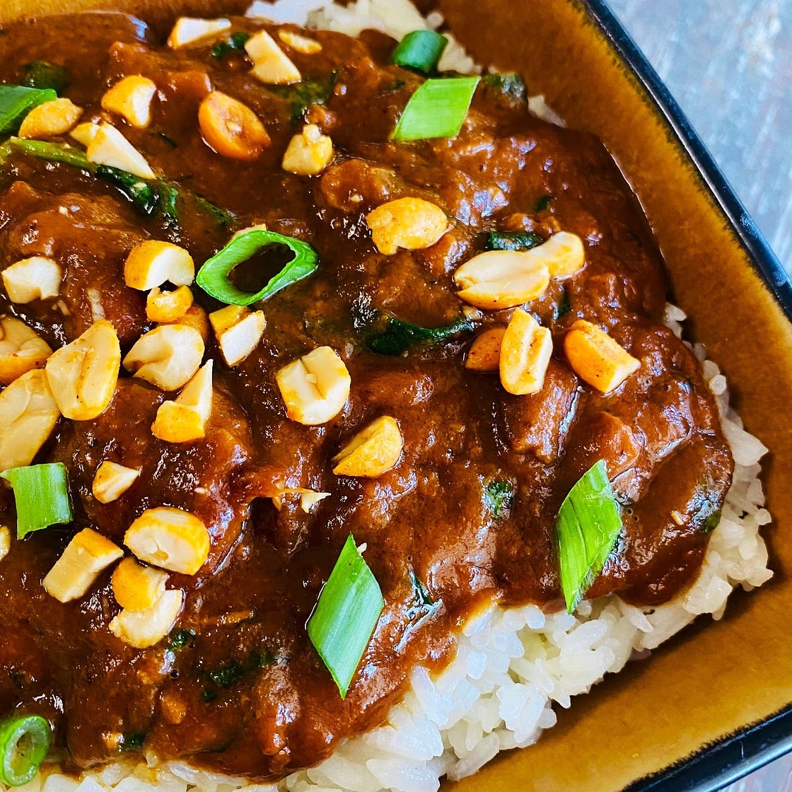 Slow Cooker Peanut Chicken