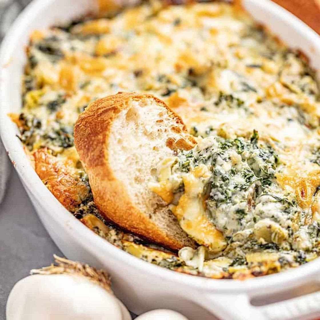Cheesy Spinach Artichoke Dip