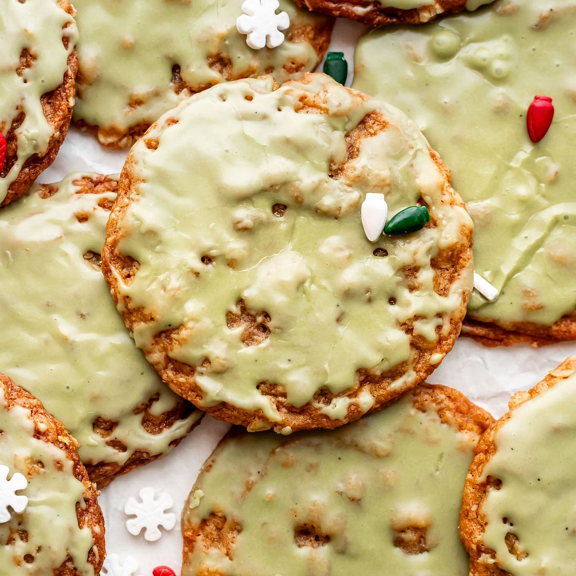 Matcha Iced Oatmeal Cookies