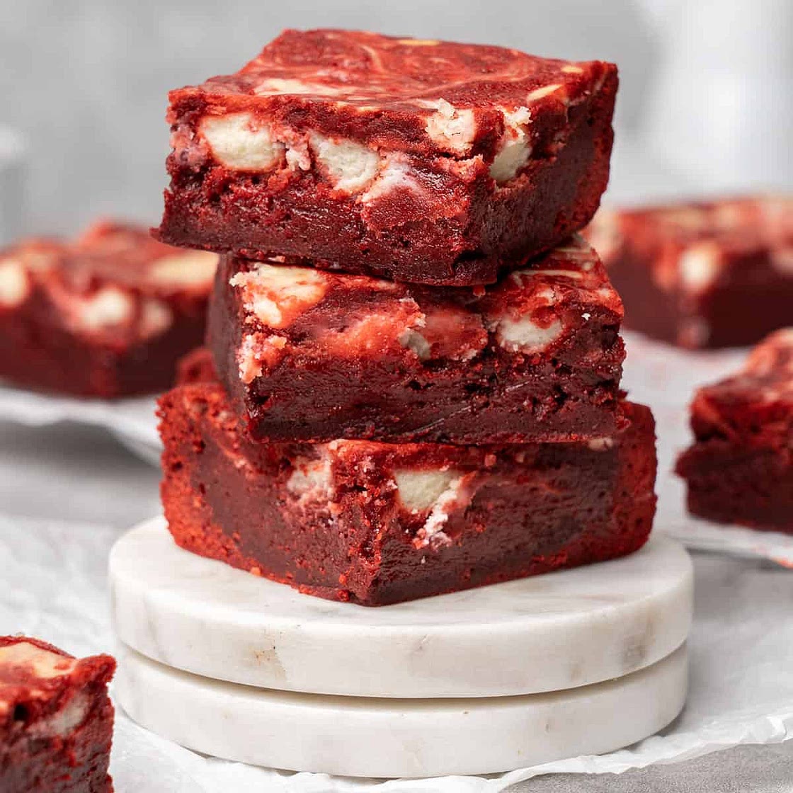 Red Velvet Brownies (VIDEO)