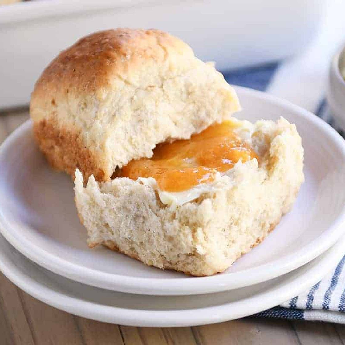 Fluffy Honey Oat Dinner Rolls
