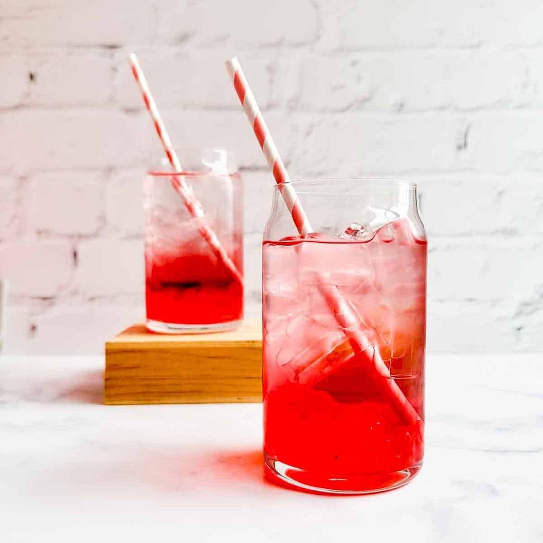 2-Minute SSummer-Berry Starbucks Refreshers: Copycat Recipe