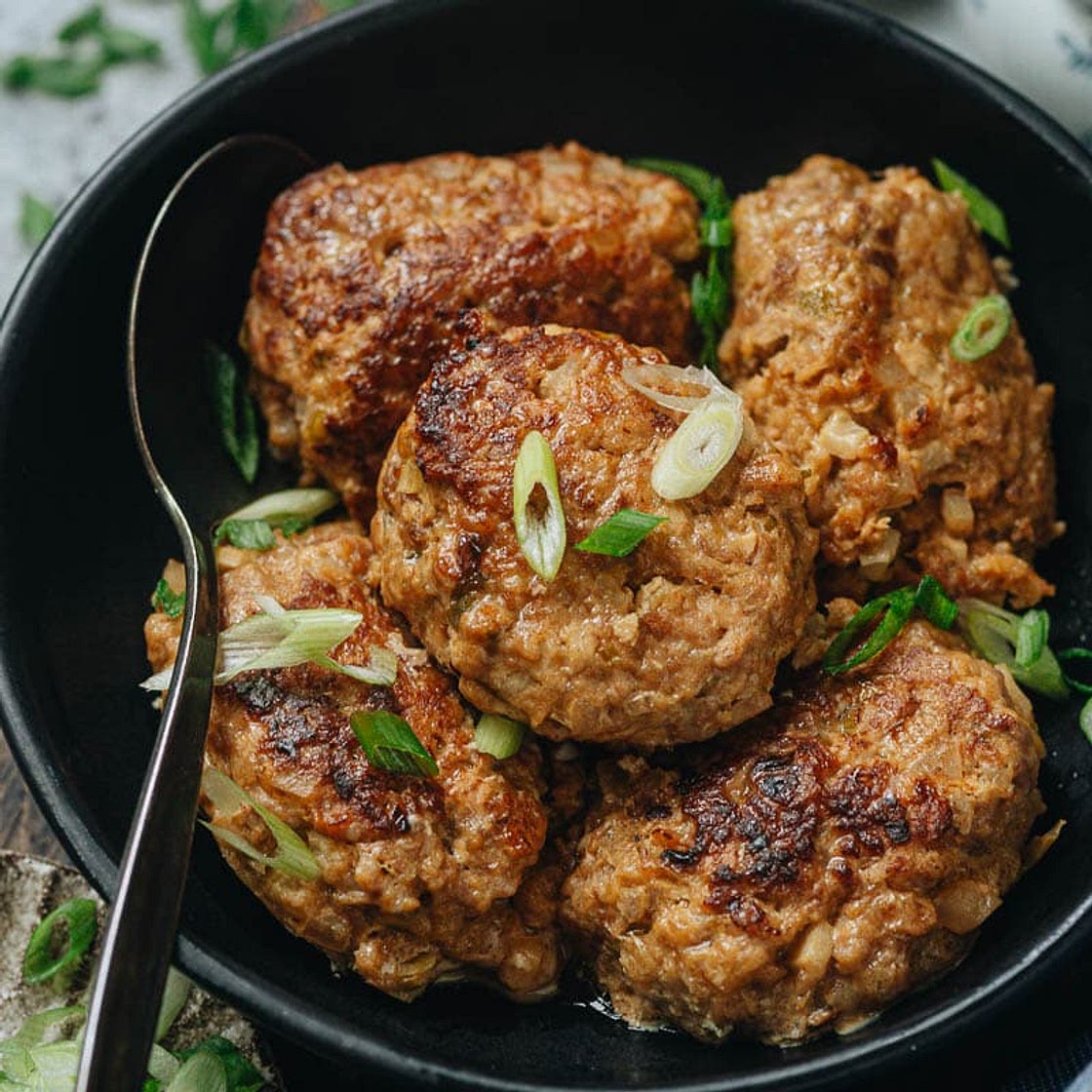 Lion’s Head Meatballs (狮子头, Shi Zi Tou)