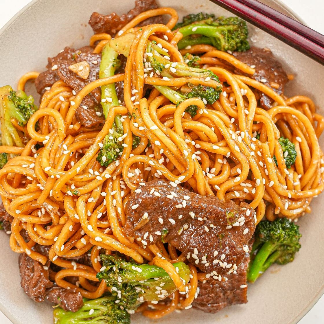 Beef and Broccoli Noodles (VIDEO)
